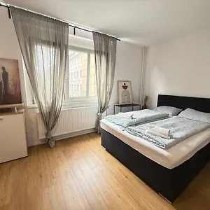 Urban Apartman