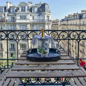 *** Hotel Montcalm Francie