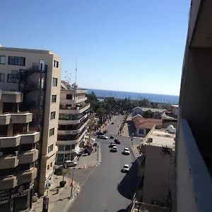 https://francis-apartments.hotelsatayianapa.com